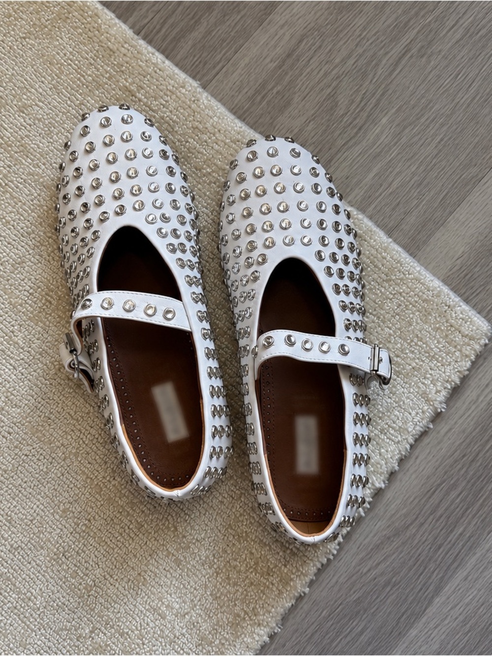 NWOT Leather rhinestone ballet flats